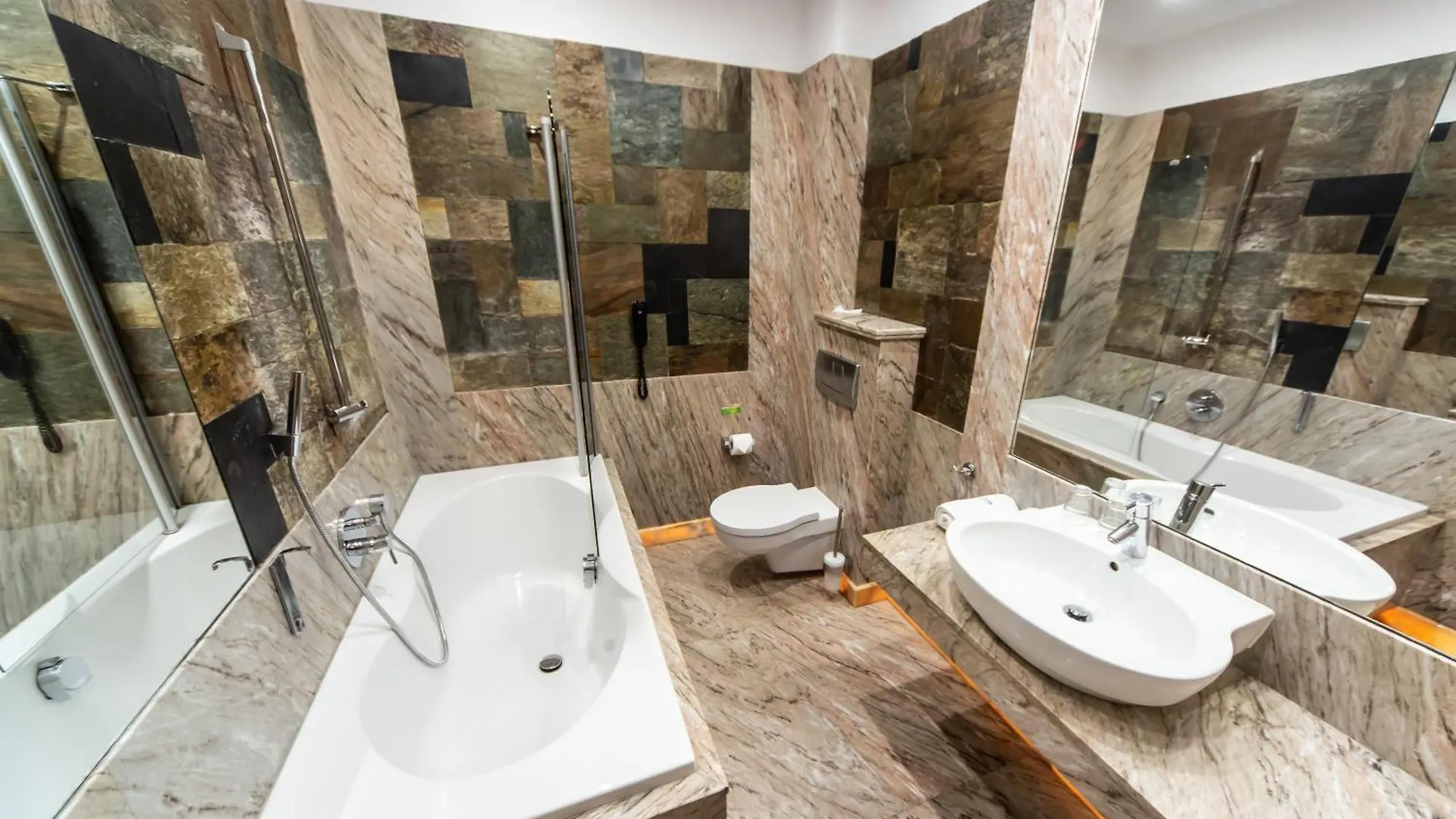 Hotel Rubinstein Krakow 4*,  Poland